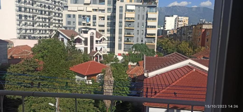 Royal * Tirana